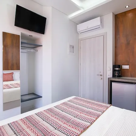 Molos Hotell *