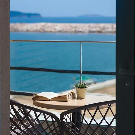 Hotel Molos