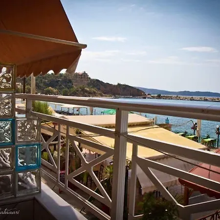 Molos Hotell