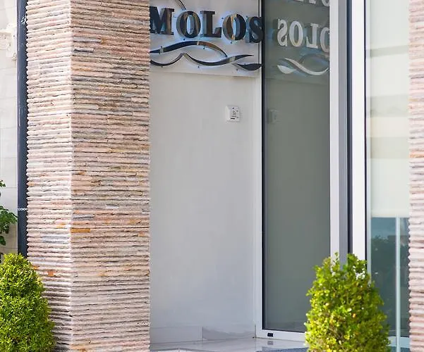 Hotel Molos